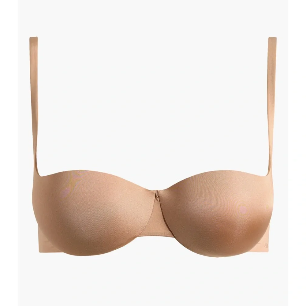 SKIMS Ultimate Push-Up Balconette Bra - Picture 5 of 8